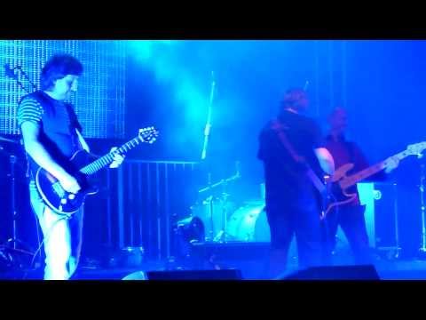 Dan D - Ko hodiš nad oblaki (Live) BRUC 2013