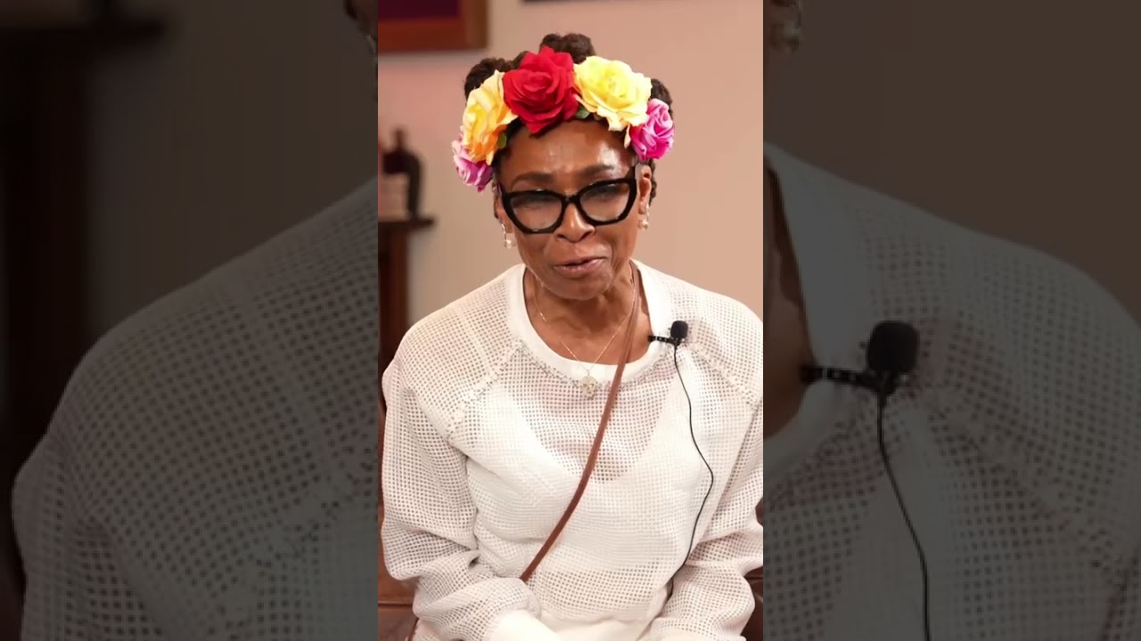 SIEDAH GARRETT discuss “don’t look any further”,  writing for Michael jackson on “Funny Knowing You”