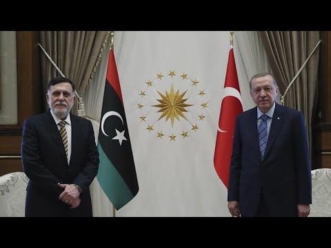 شاهد السراج يلتقي إردوغان في أنقرة بعد "استعادة العاصمة" طرابلس…