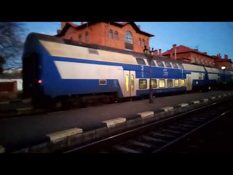 Manevra H383 și EA1 929 sosește în Stația Suceava cu Trenul R5608 Suceava Nord-Iasi 15.01.2022