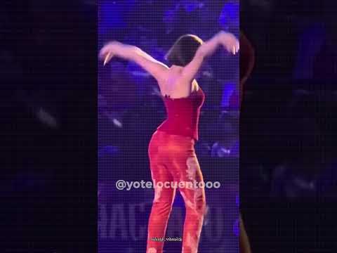 Así reaccionó Ángela Aguilar al ver a Nodal en el público 😮