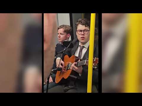 Live i Tunnelbanan - "Klackskor på språng" med William Sundman Sääf