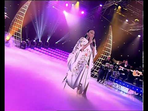 BETTY MISSIEGO "INOLVIDABLE"