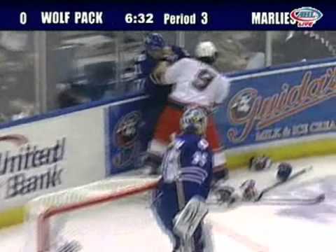 Matt Lashoff vs Brodie Dupont