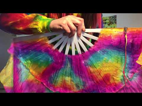 How To Hold Silk Fans