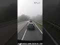 Vrachtwagen inhalen? Kan prima via de vluchtheuvel! | RTV Oost