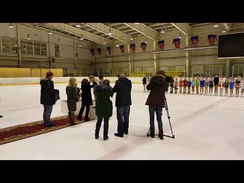 Awarding by Irina Rodnina, the legendary three-time Olympic champion. Лена Карпова, 8 лет