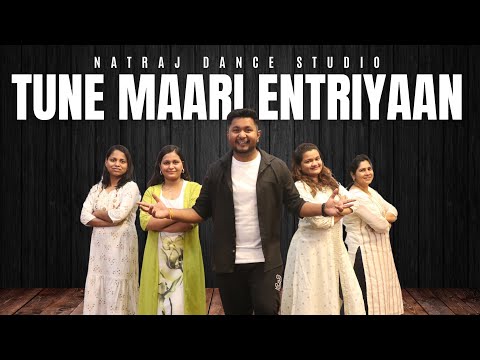 Tune maari entriyaan | Easy Dance steps | latest Dance videos | Weekend batch