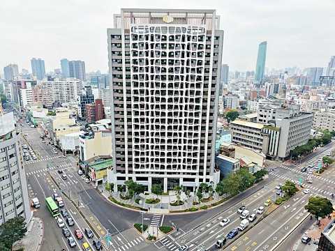 捷運熱點㊣台灣大道大通大美💖微型住商辦大露臺平車可自行隔間 整層住家 大通大美 591租屋 月租45,000元/月