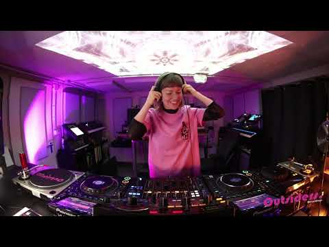 Frau Rü @ Outsiders Recordings Live Show 03 2026