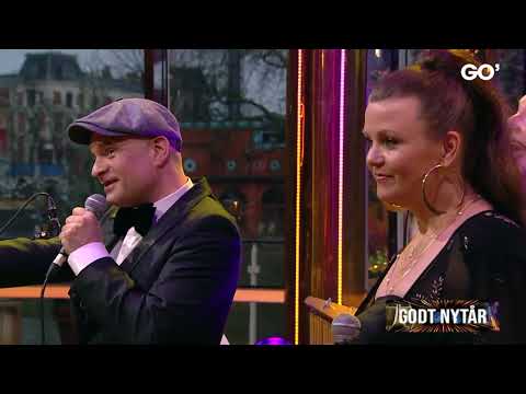 GODT NYT - af THE FAMILY: Susanne Ørum, Tomas Thordarson, Christina Mai og Ruoya Fanny.