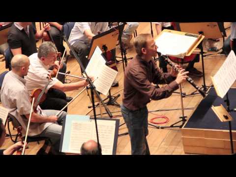 Ensaio Osesp -  Orquestra interpreta "Concerto Para Clarinete" de Magnus Lindberg