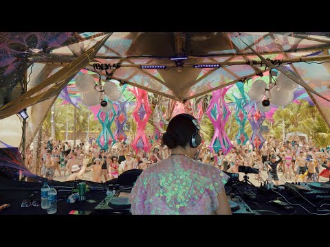 Flá Almeida @ Universo Paralello 24/25 (Full Set Movie)