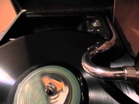 HIER SCHLAGER , WER DORT ? PAUL GODWIN - 12"