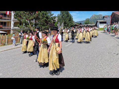 74. Außerferner Bundesmusikfest in Grän (2025). Blasmusik und Festumzug in 4K.