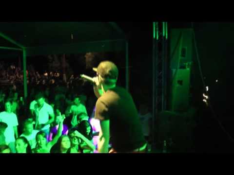 Mr. Vee & P.O.R.T.Y - Val u Dobrušky 27. 7. 2013 Live