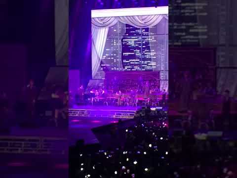 180428 ElyXiOn in Manila ~ Touch it