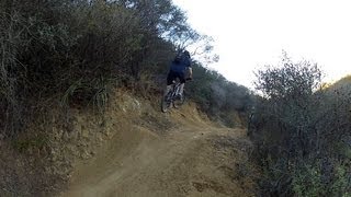 preview picture of video 'Los Robles Trails\Space Mountain -Thousand Oaks, CA'