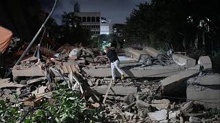 Venezuela declara el estado de emergencia tras 2 potentes terremotos: estiman hasta 100.000 muertos