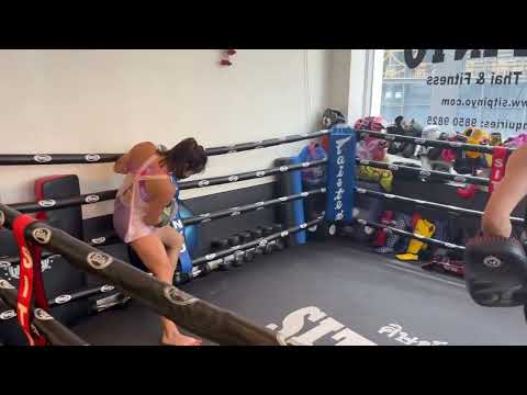 Sitpinyo Muay Thai and Fitness Kickboxing Gym Central Hong Kong