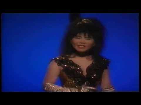 Thể hiện bởi Sơn Tuyền