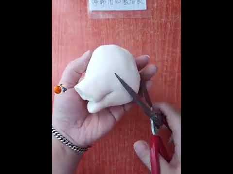 Making cakes in different ways