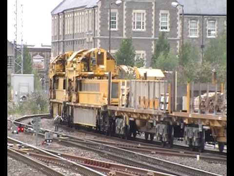 Freightliner operating engineering trains through Swindon Part 1