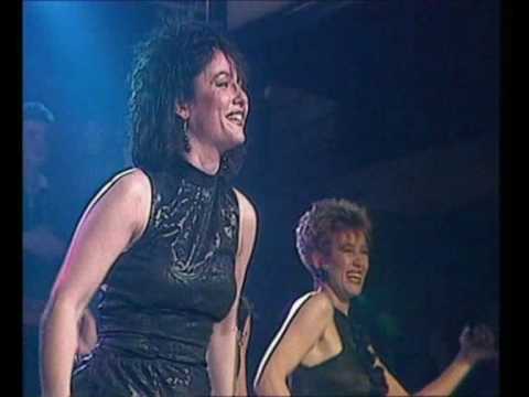 Dolly Dots - Hearts Beat Thunder (07-02-1987, HQ)