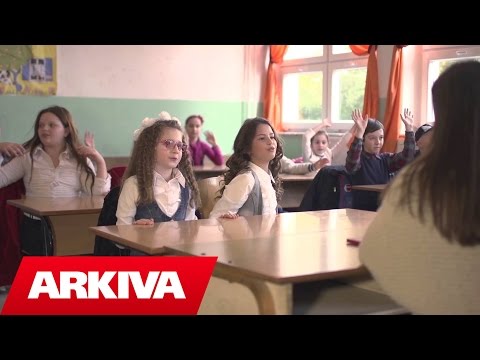 Doruntina Kurteshi - Tina Balerina (Official Video HD)