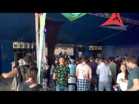 Guapa Lee vs Ganeisha @ Amazons II 2015