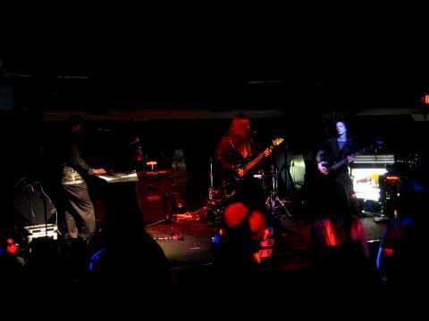 Agnes Wired For Sound - Don't Worry - Live at  Fate Lounge in Pittsburgh - April 1 2010