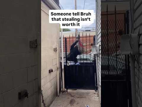 Bro got robbed by the gate 😭 #dc #dmv #md #viral #explore