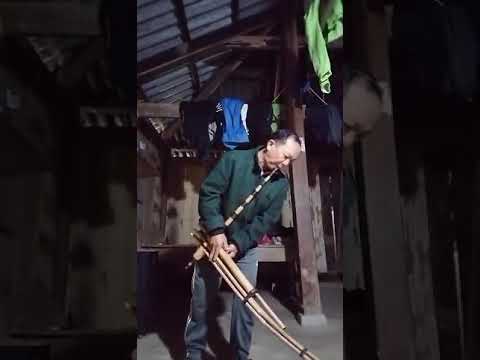 Qeej taag hmoo daim 3 by Txiv Txawm Yeeb Thoj