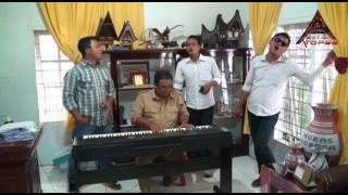 ANDILO TRIO FEAT KADIS PARIWISATA TOBASA KEREN