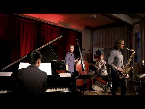 Bohemia After Dark - Stefan Rey Trio feat. Lennart Allkemper
