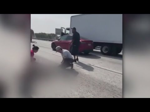 Guatemalan man killed allegedly running from ICE  | FOX 11 LA