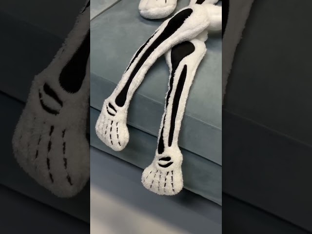 Vídeo relacionado con Urban Backwoods Xenomorph Alien Almohada Decorativa