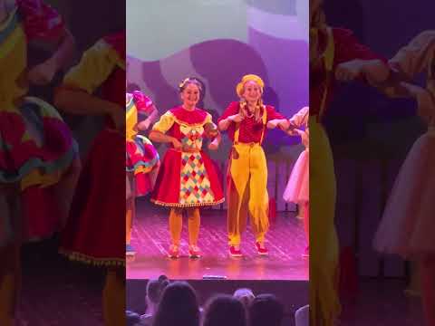 🐤Mac Mac Mac, o rățușca stă pe lac