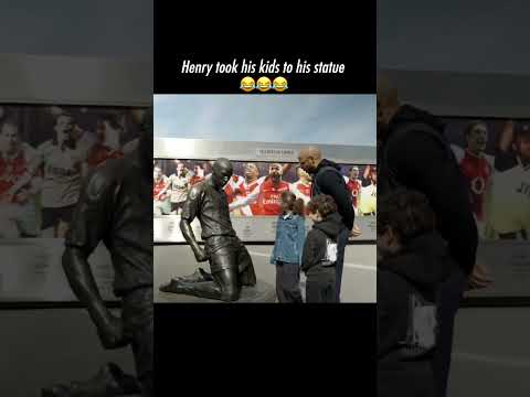 Arsenal Legend Thierry Henry took his kids to his own Statue
