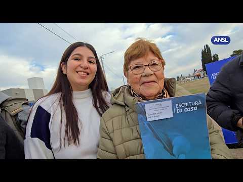 Familias de Concarán y Merlo recibieron los títulos dominiales definitivos sobre sus hogares