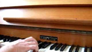 &quot;Unrelated Thing&quot; by TMBG on piano