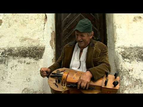 Eberhard Kummer sings Oswald von Wolkenstein (from min. 3:02)