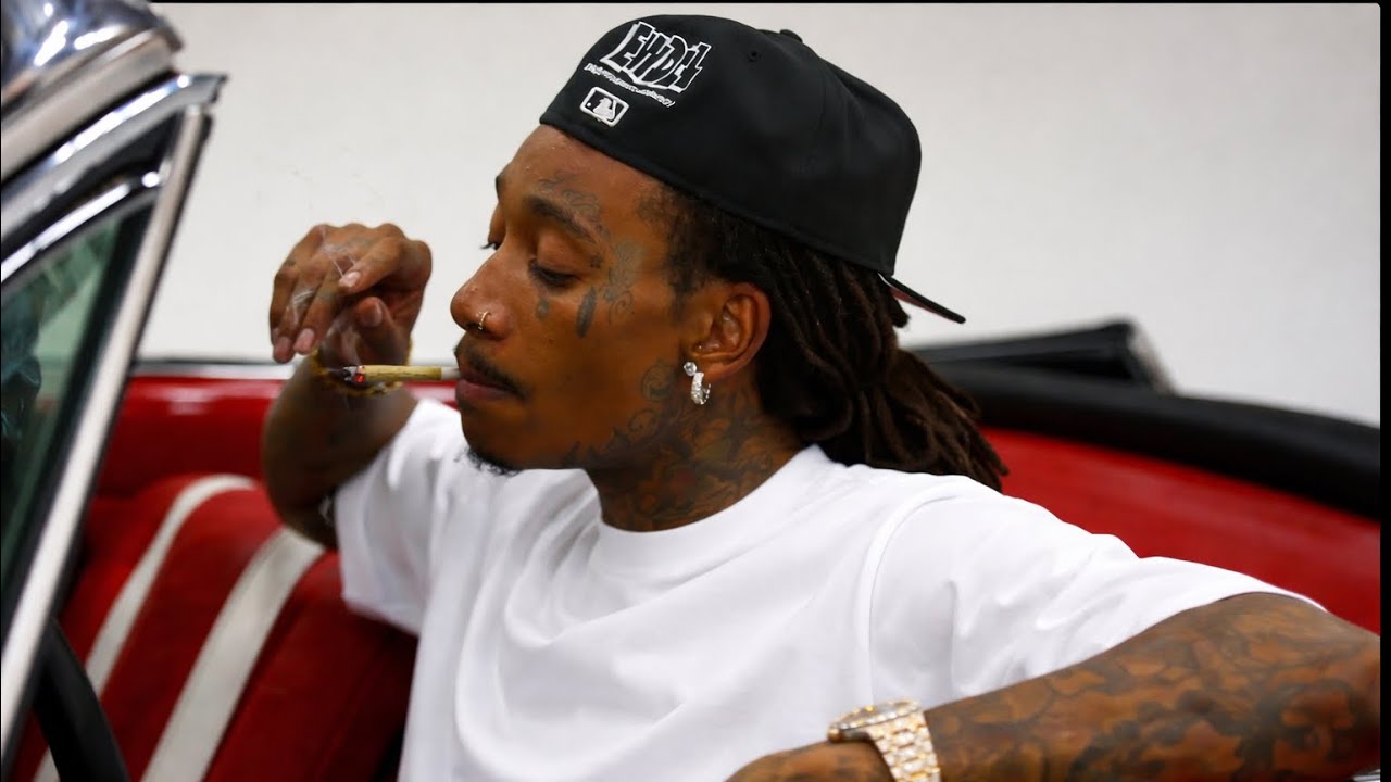 Wiz Khalifa - “Love To Smoke”(Official Music Video).