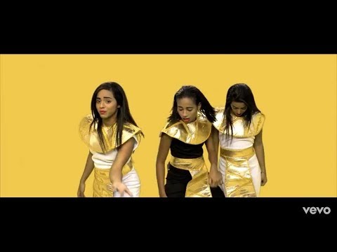 MC Loma e as Gêmeas Lacração e Os Cretinos - Bumbum bate bate (DJ Kelvinho)