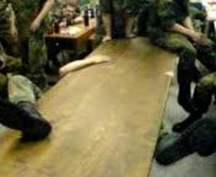 Bundeswehr Zugfest Bierbankboulder