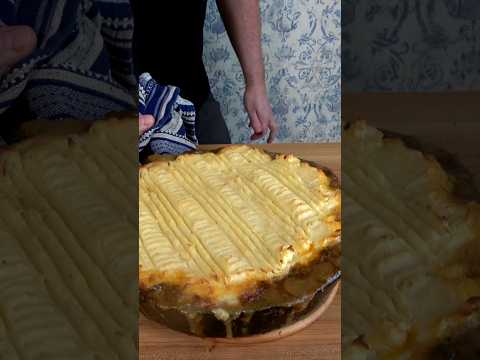 Ultimate Comfort Food: How to Make the Best Cottage Pie Recipe #thesauceandgravychannel #gravyguy