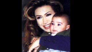 Download lagu Tia - Nawal AlZoghbi mp3