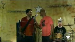 Velhas Virgens toca &quot;Abre essas pernas&quot; no Estúdio Showlivre 2007