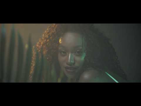 Africa Kamara ft Morris Wonder Boy - Gimmie That