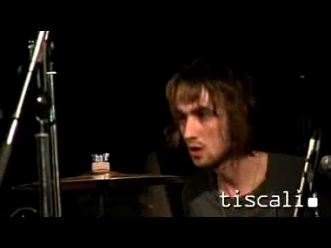 larrikin love happy as annie